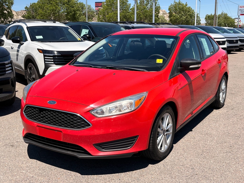 2016 Ford Focus Sedan SE's photo