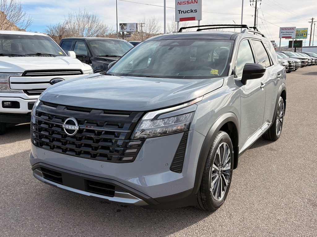 2026 Nissan Pathfinder Platinum 4WD's photo