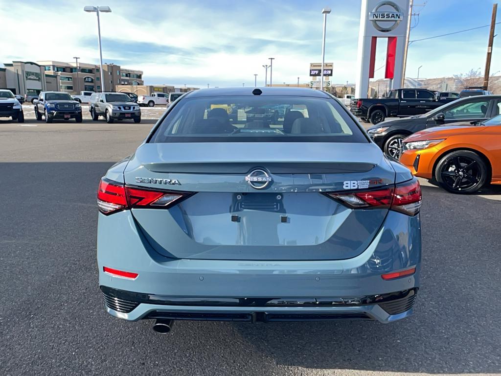 2025 Nissan Sentra SR photo 4