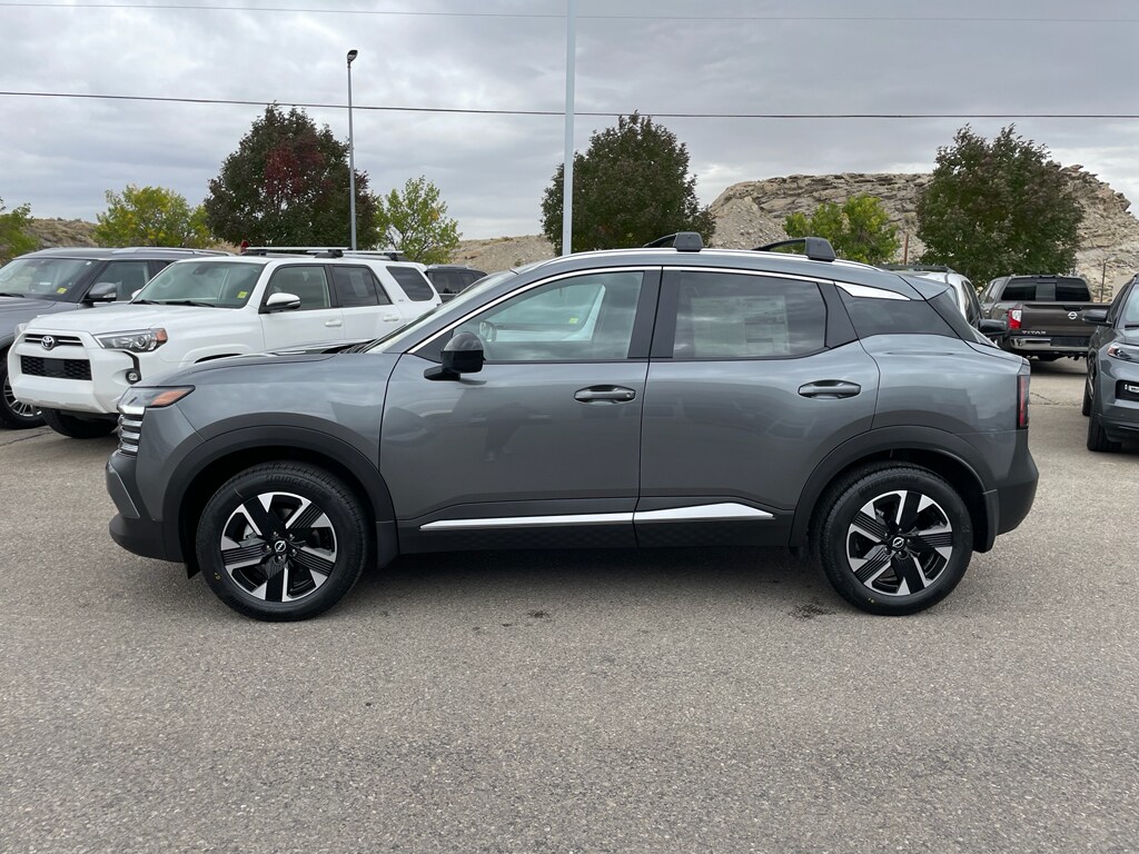 2026 Nissan Kicks SV photo 2