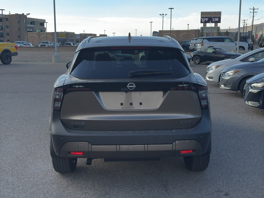 New 2025 Nissan Kicks SV SUV