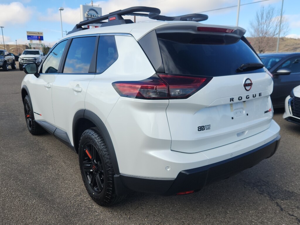 2026 Nissan Rogue SV photo 2