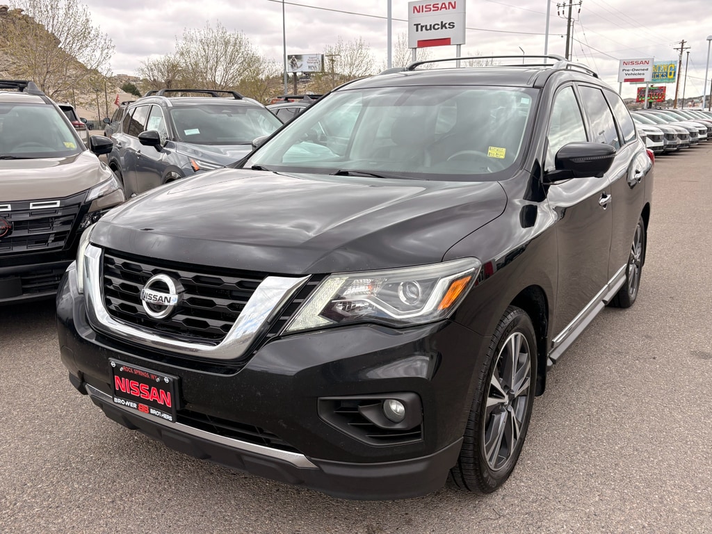 2020 Nissan Pathfinder Platinum 4WD's photo