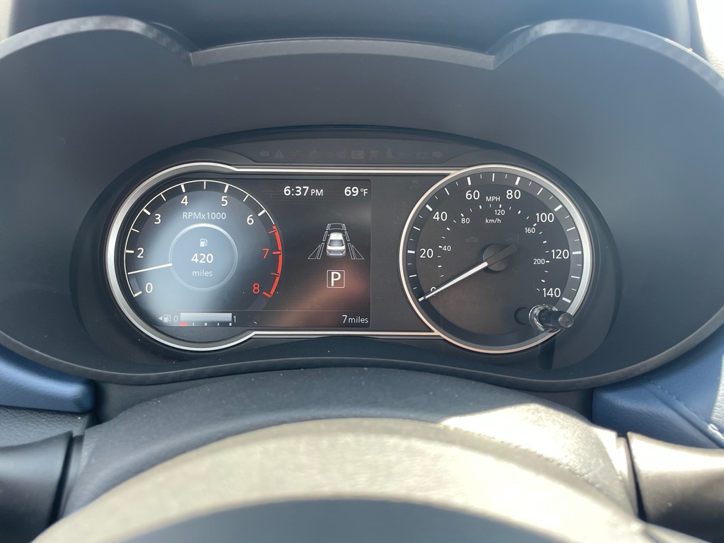 2025 Nissan Versa Sedan SV - Photo 23
