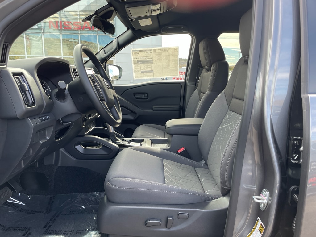 2026 Nissan Frontier SV - Photo 11