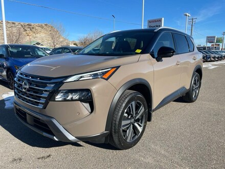 2025 Nissan Rogue SL Utility