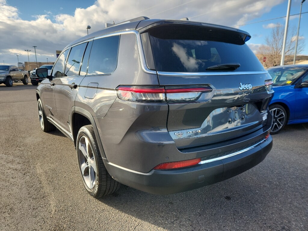 2023 Jeep Grand Cherokee Limited photo 3