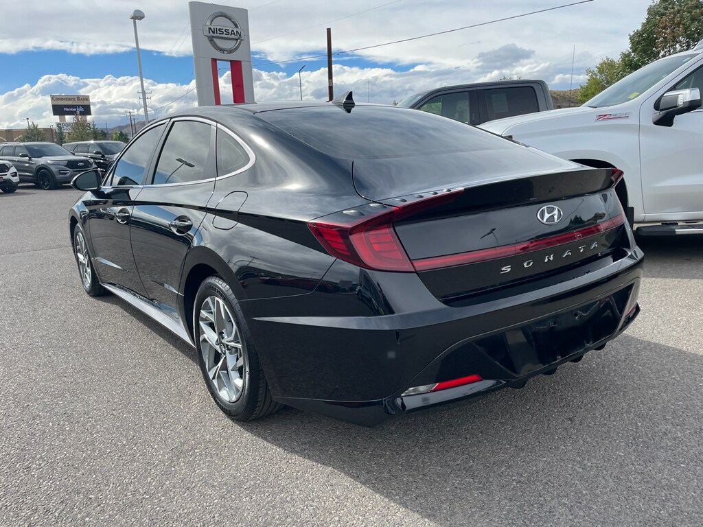 2023 Hyundai Sonata SEL photo 3