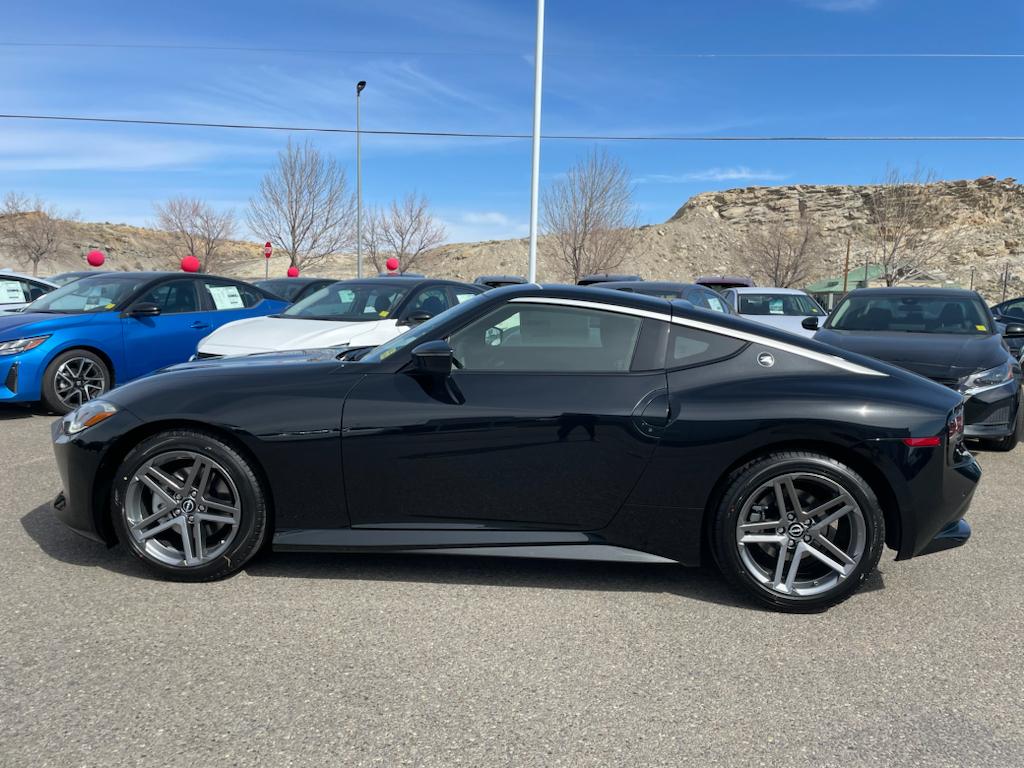 2025 Nissan Z Sport photo 2