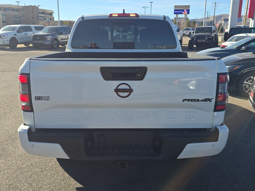 2024 Nissan Frontier PRO-4X Crew Cab photo 4