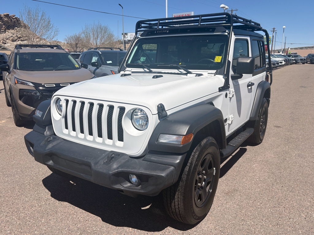 2022 Jeep Wrangler Sport's photo