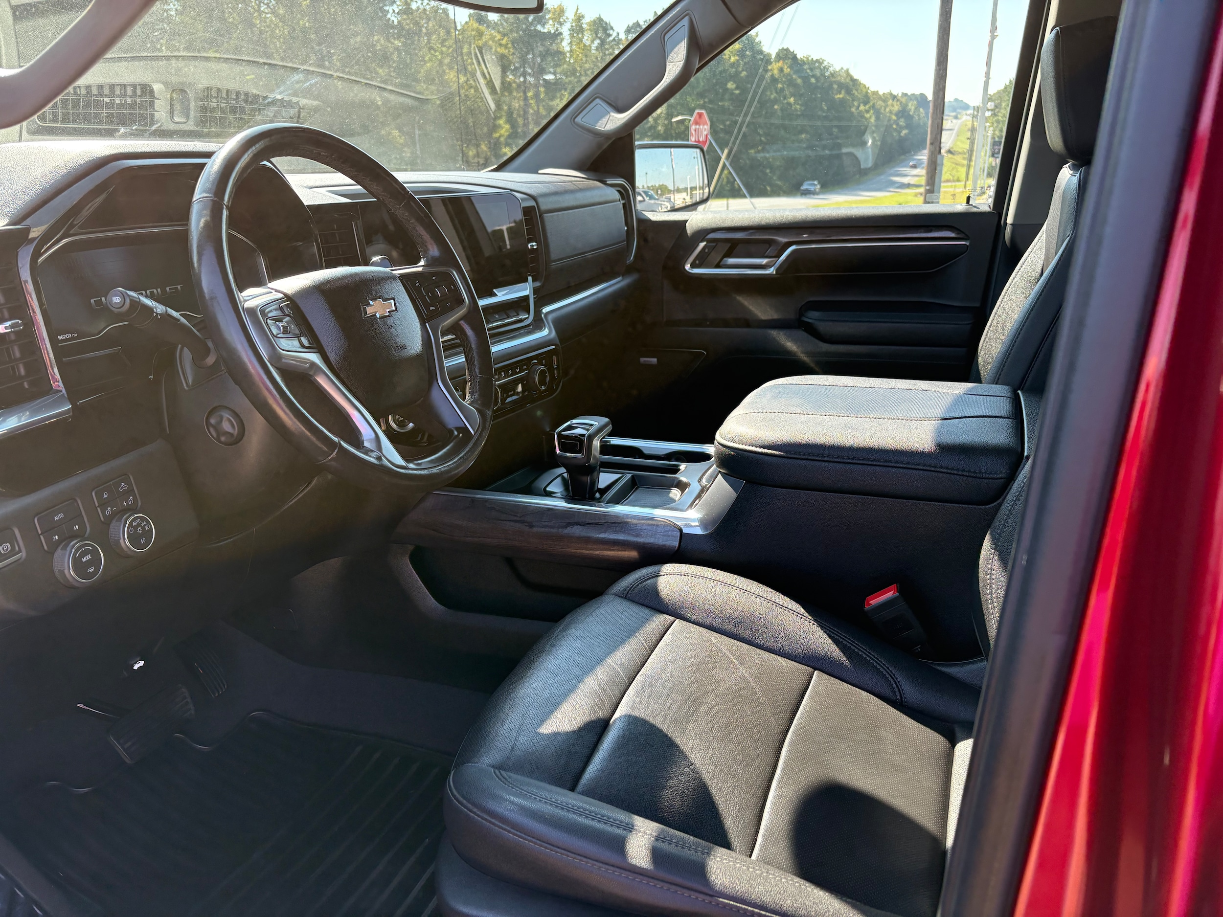 2023 Chevrolet Silverado 1500 LTZ - Photo 6