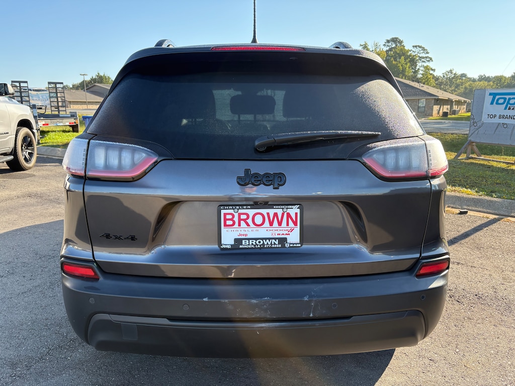 Used 2023 Jeep Cherokee Altitude Lux SUV