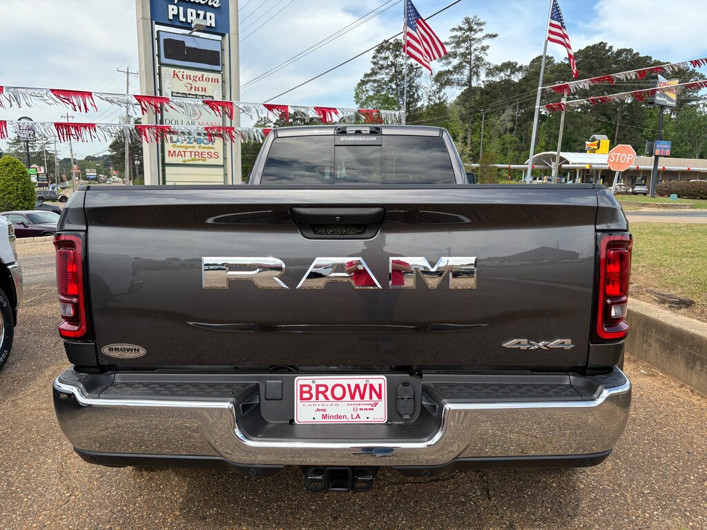 New 2026 Ram 3500 TRADESMAN CREW CAB 4X4 8' BOX Pickup