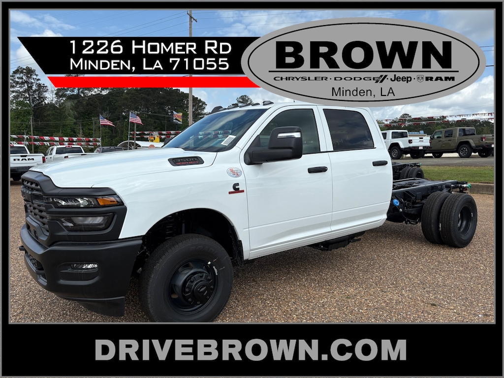 New 2026 Ram 3500 Chassis Cab TRADESMAN CREW 4X4 60' CA Pickup