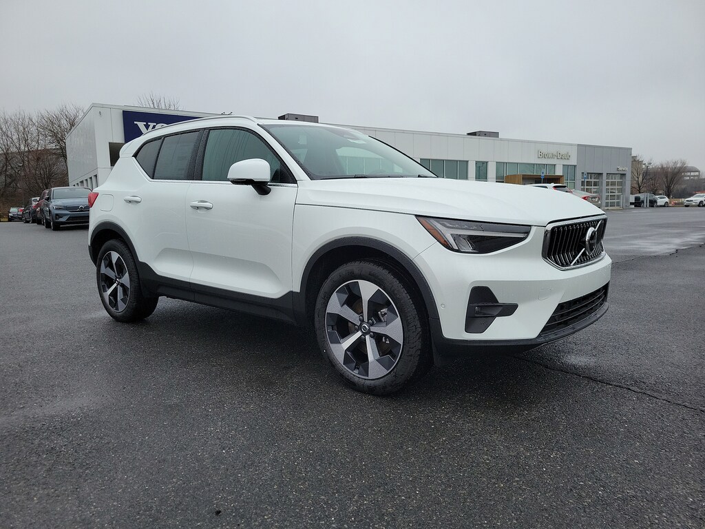Used 2023 Volvo XC40 B5 AWD Plus Bright For Sale BrownDaub Volvo