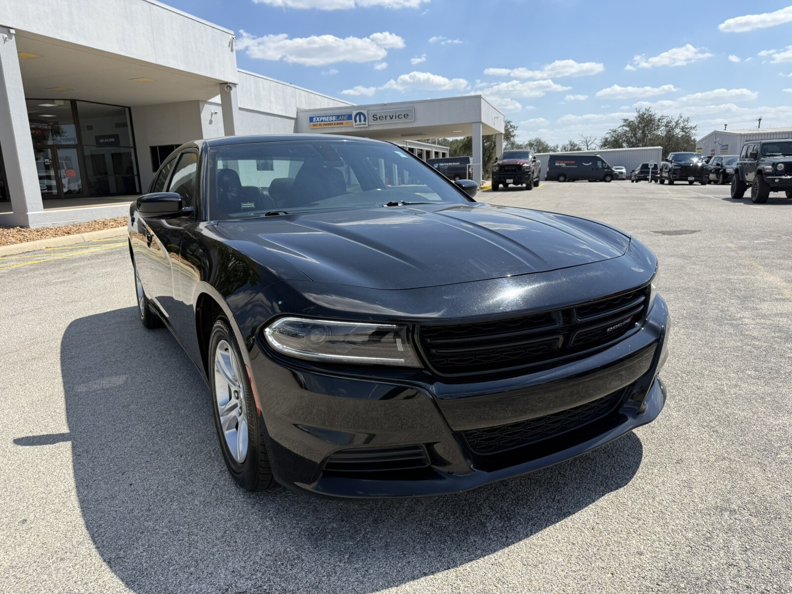 2023 Dodge Charger SXT photo 2