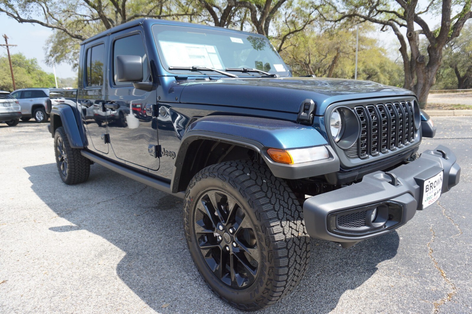 2025 Jeep Gladiator Sport photo 2