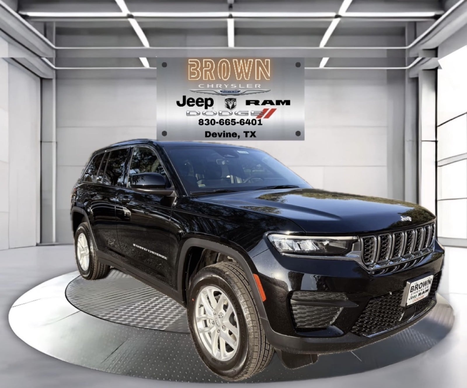 2025 Jeep Grand Cherokee Laredo's photo
