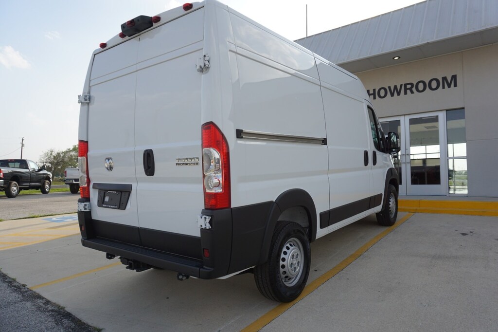 New 2025 Ram ProMaster PROMASTER 1500 TRADESMAN CARGO VAN HIGH ROOF 136' Cargo Van