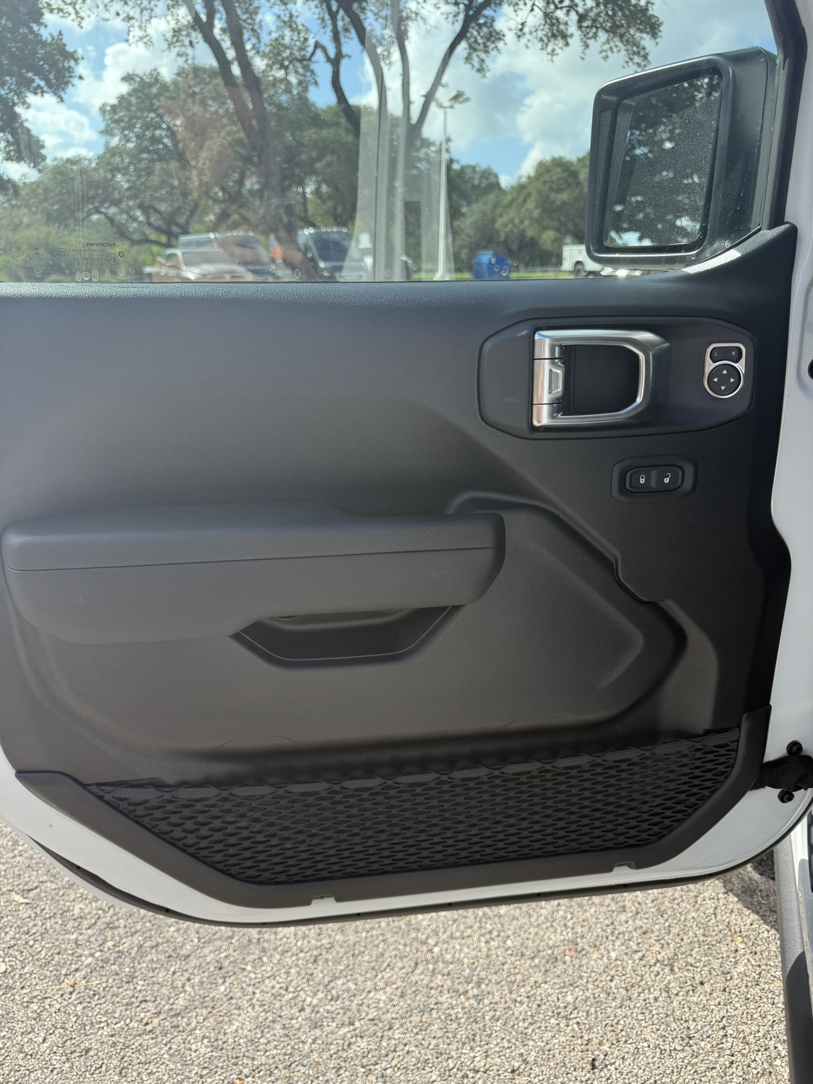 2025 Jeep Gladiator Mojave - Photo 13