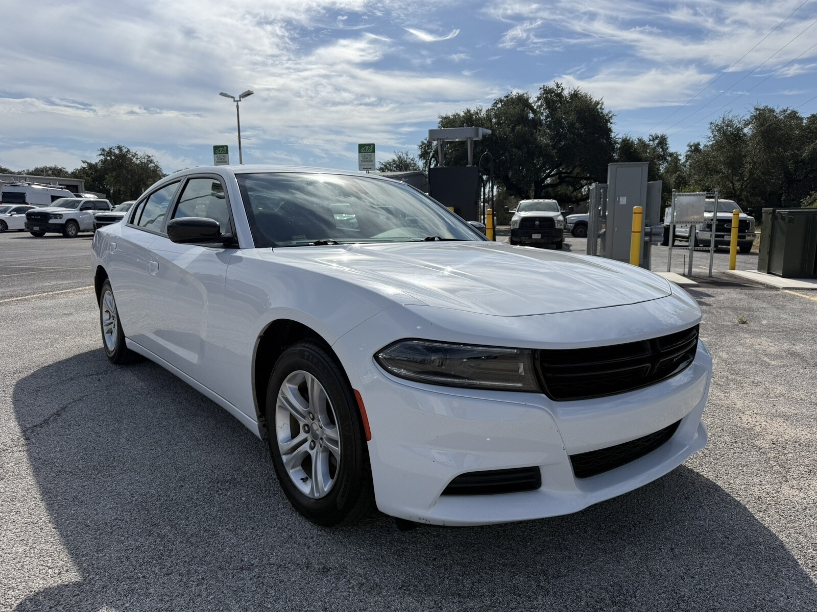 2023 Dodge Charger SXT photo 2