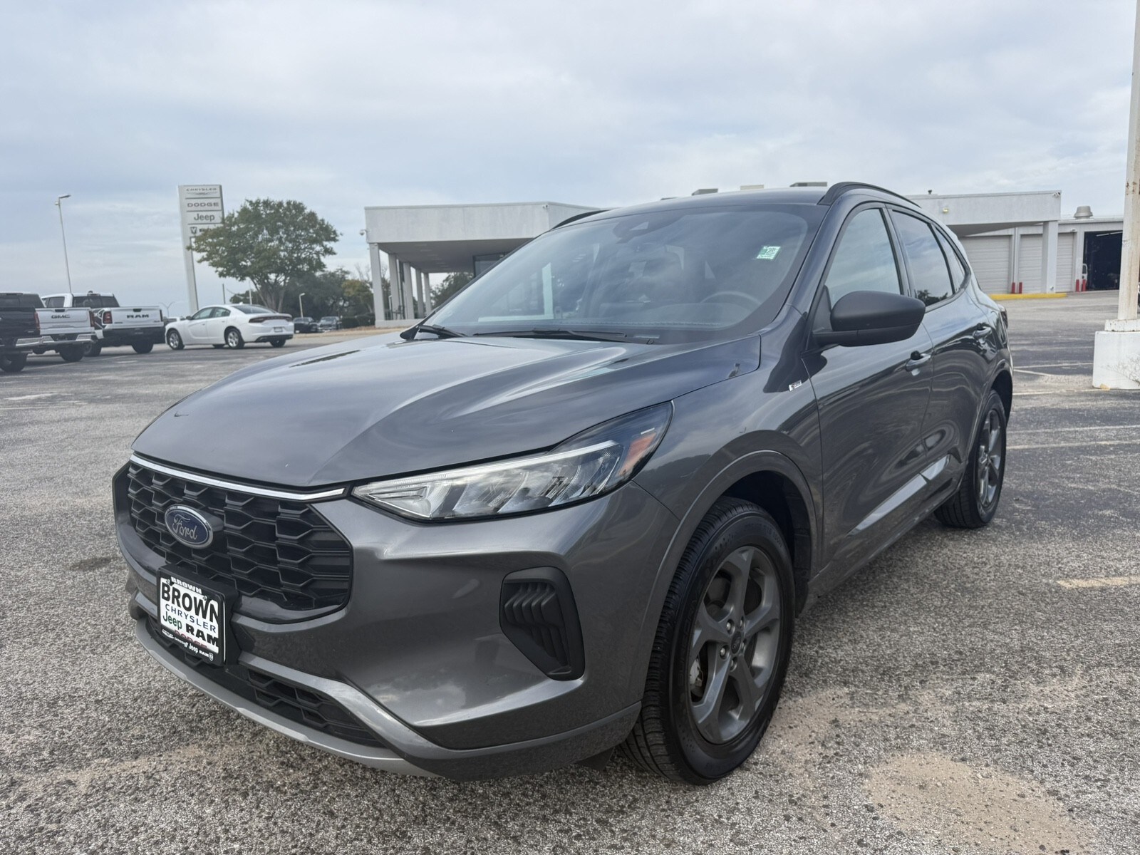 2024 Ford Escape ST-Line photo 4
