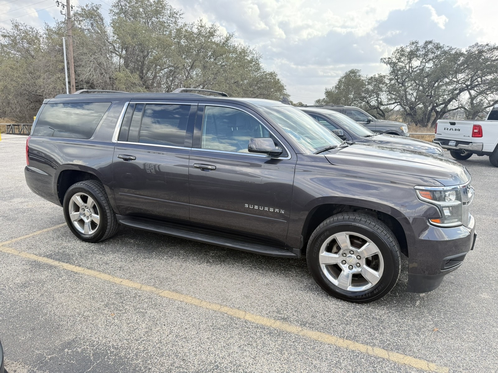 2017 Chevrolet Suburban LS
