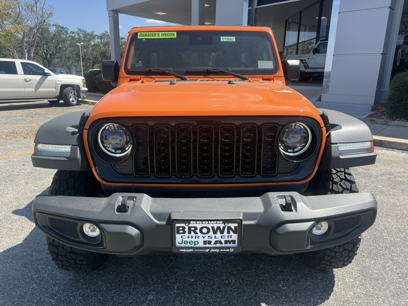 2025 Jeep Wrangler 4-Door Willys - Photo 2