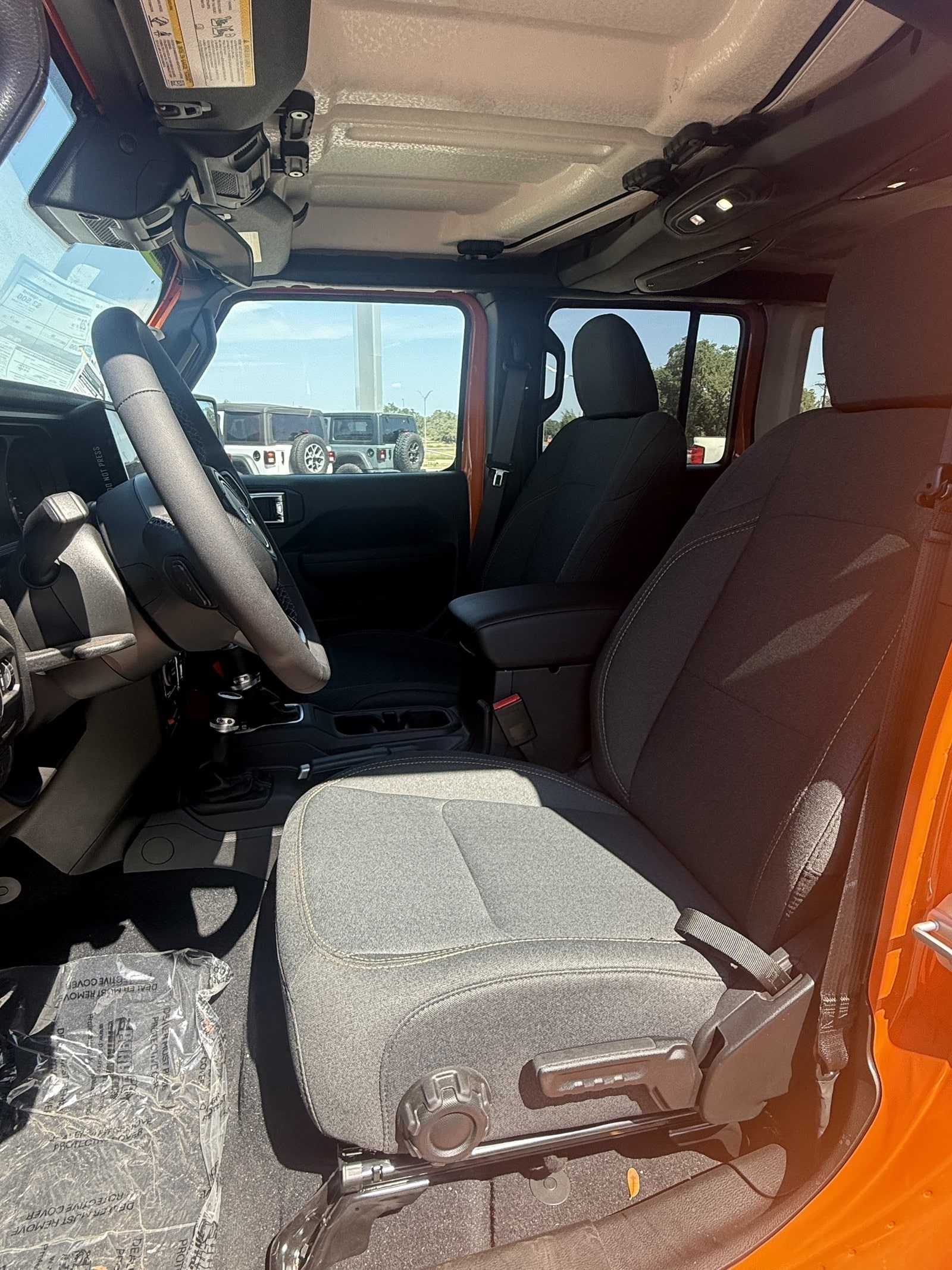 2025 Jeep Wrangler 4-Door Willys - Photo 14