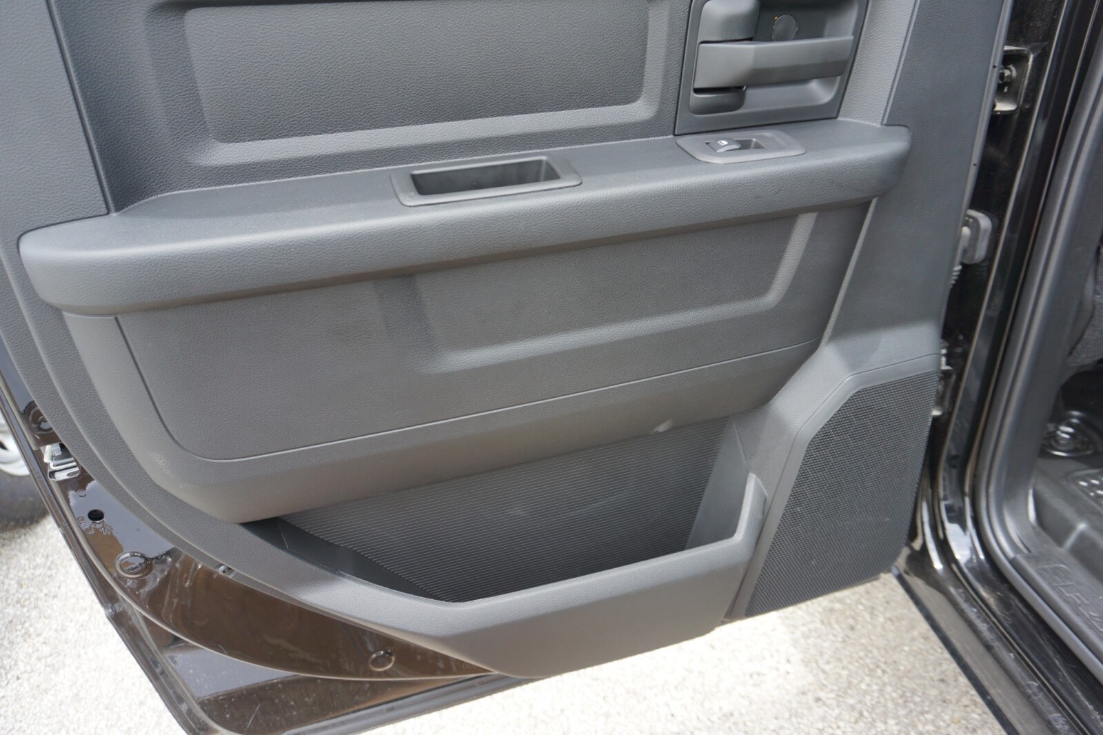2025 RAM 3500 Tradesman - Photo 23