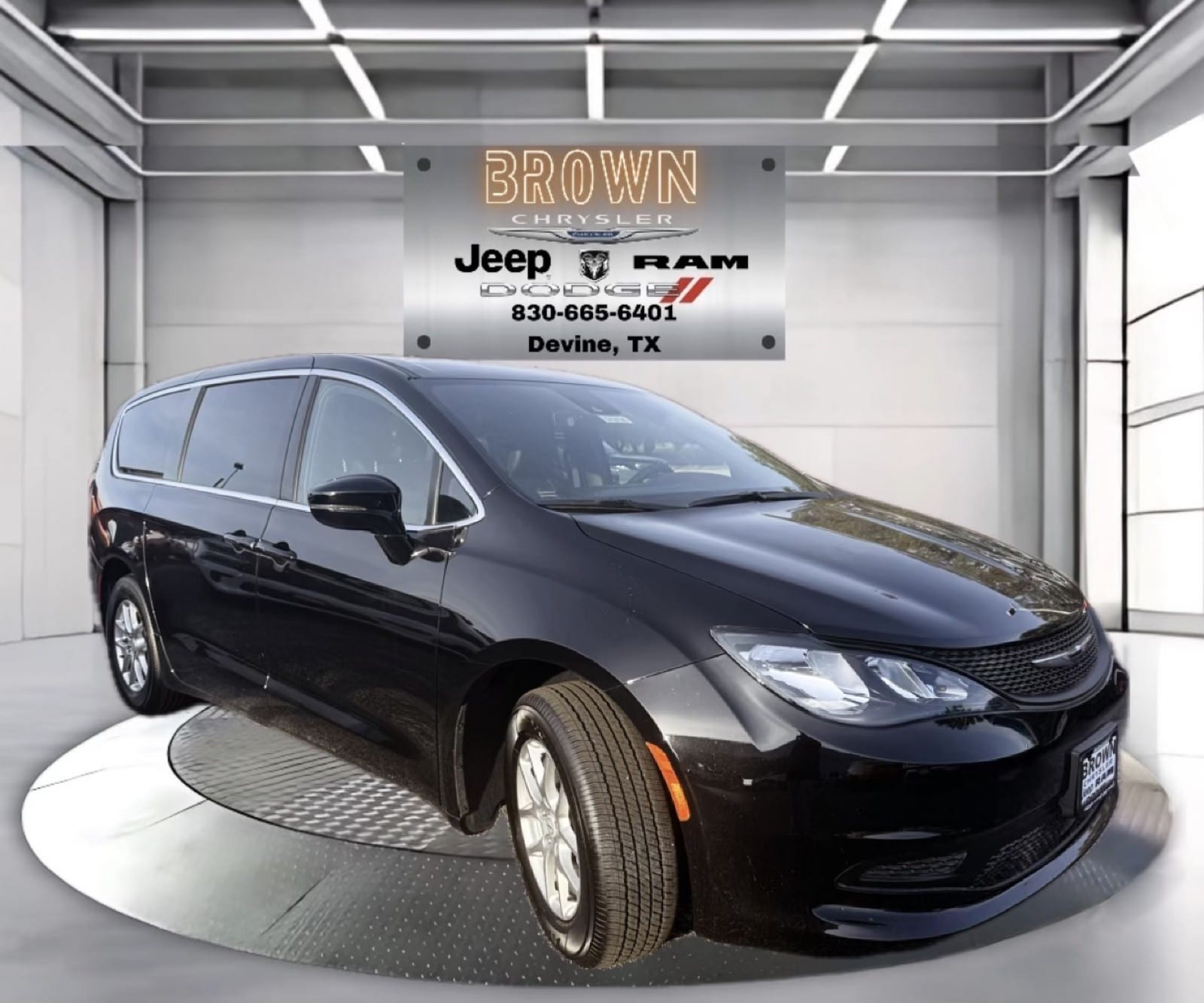 2026 Chrysler Voyager LX's photo