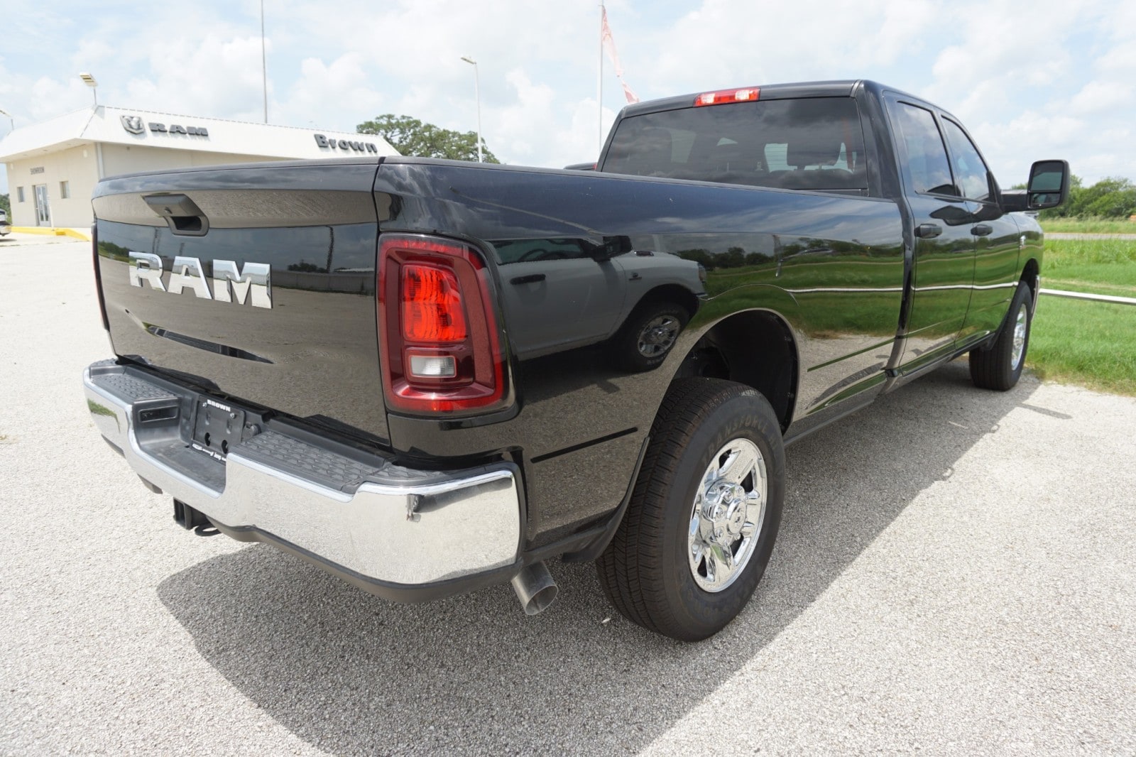 2025 RAM 3500 Tradesman - Photo 4