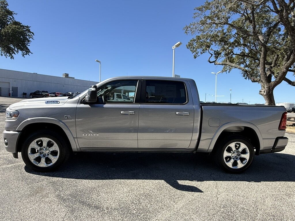 New 2026 Ram 1500 LONE STAR CREW CAB 4X4 5'7 BOX Pickup