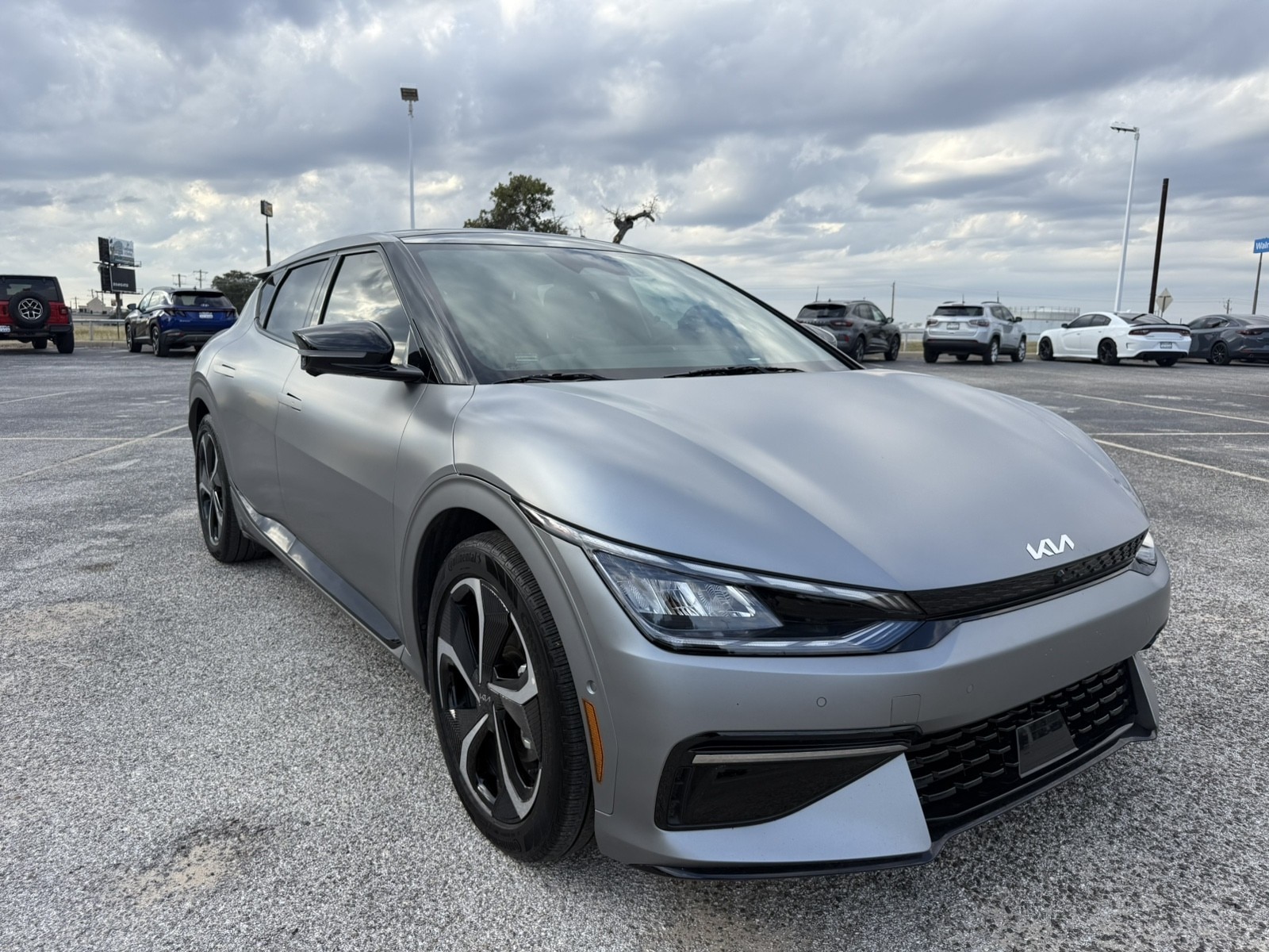 Used 2024 Kia EV6 GT-Line with VIN KNDC4DLC9R5209333 for sale in Devine, TX