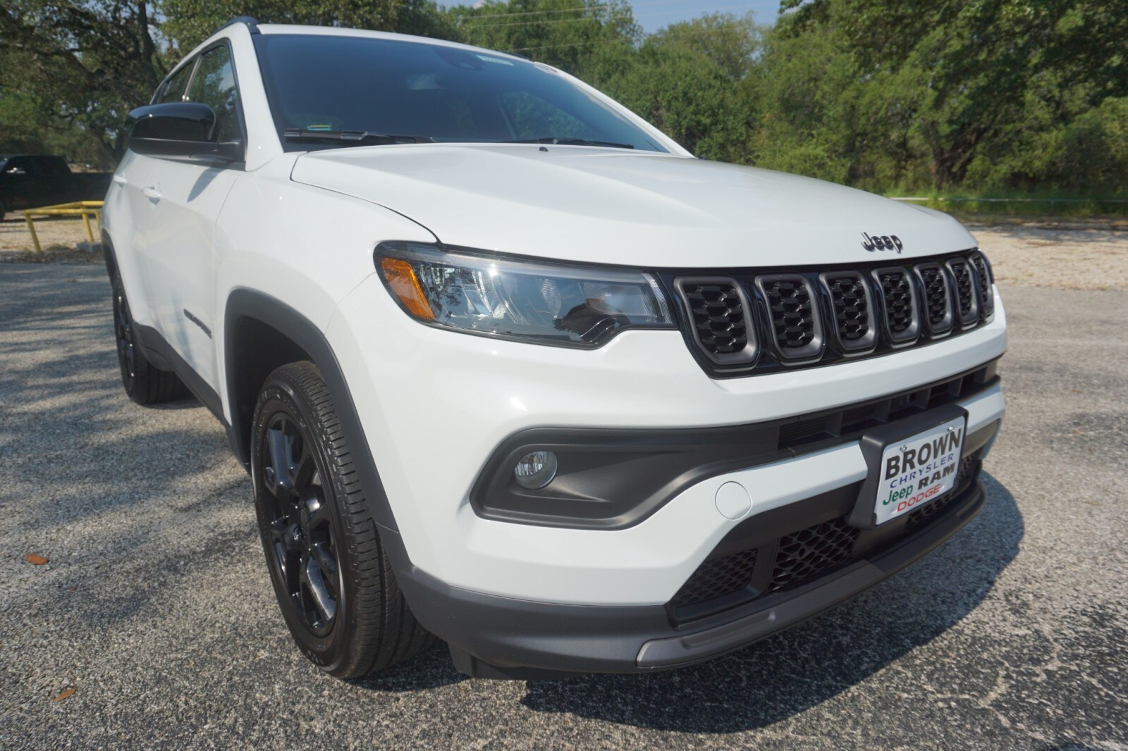 2025 Jeep Compass Latitude photo 2