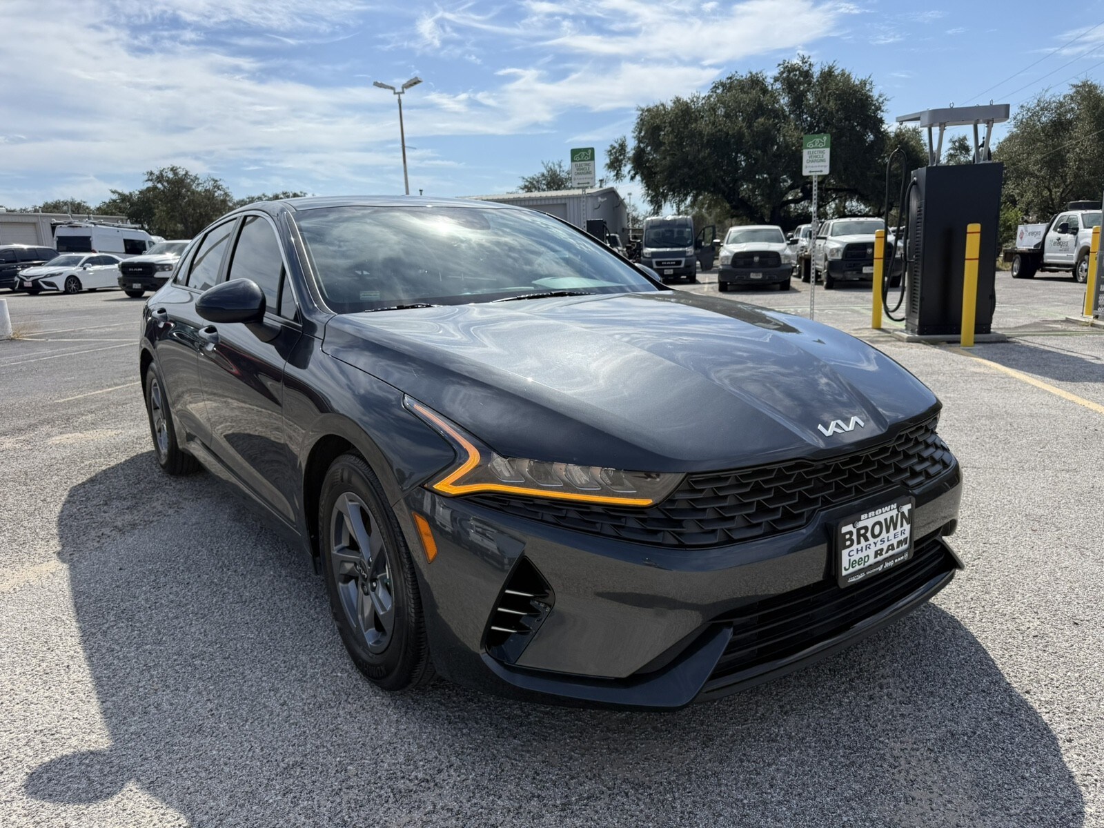 2023 Kia K5 LXS photo 2