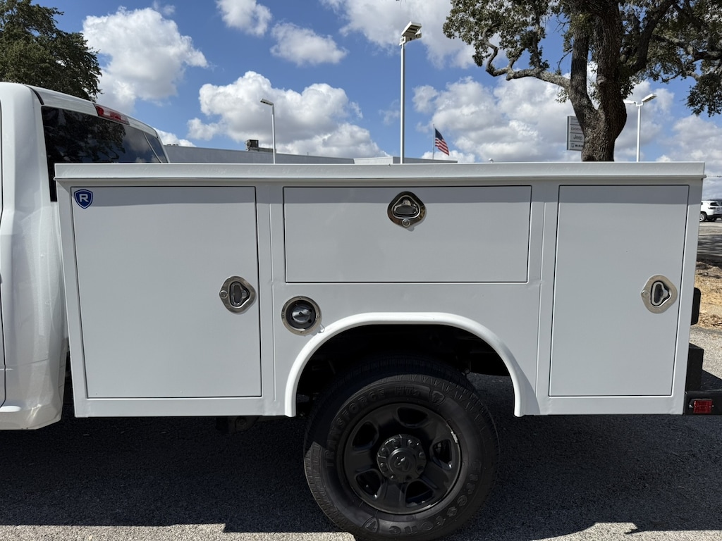 New 2026 Ram 2500 TRADESMAN CREW CAB 4X4 8' BOX Pickup