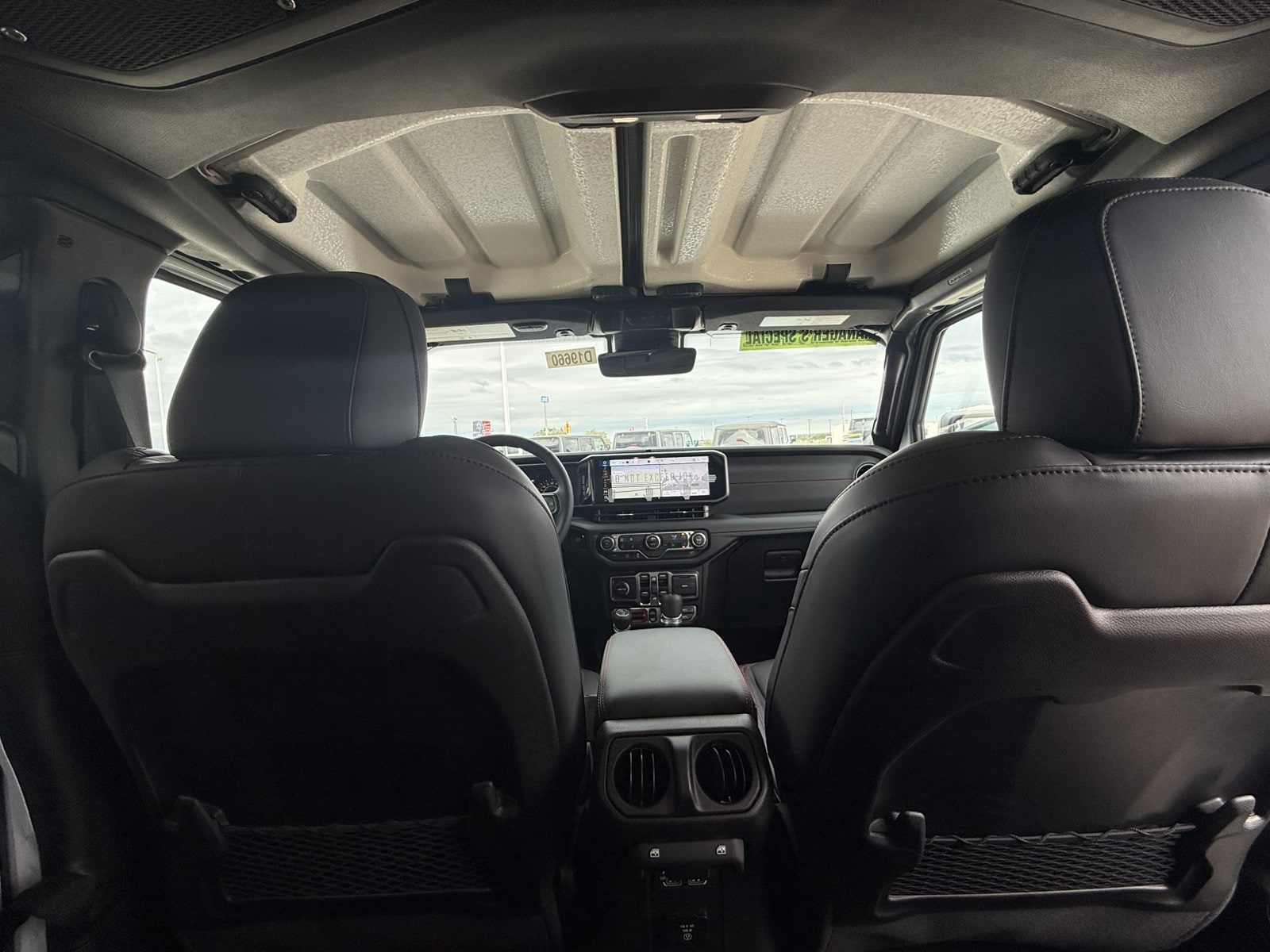 2025 Jeep Wrangler 4-Door Rubicon - Photo 14