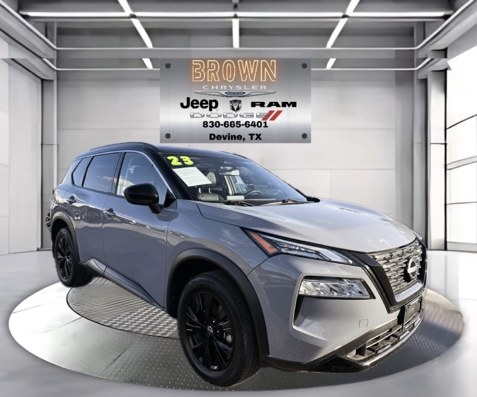 2023 Nissan Rogue SV's photo