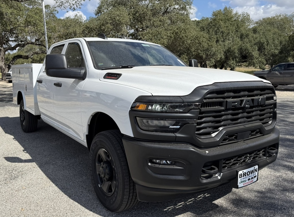 New 2026 Ram 2500 TRADESMAN CREW CAB 4X4 8' BOX Pickup