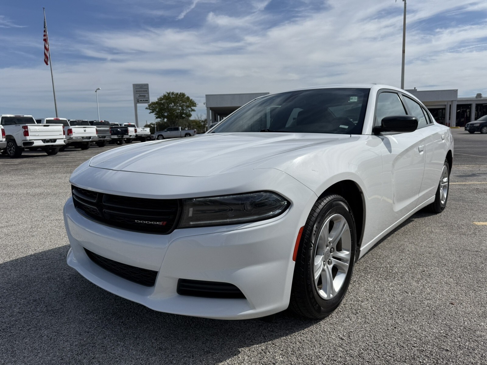 2023 Dodge Charger SXT photo 4