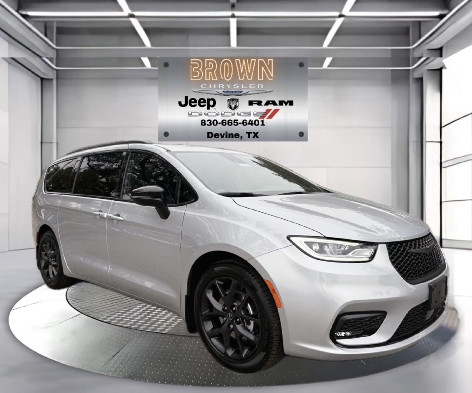 2026 Chrysler Pacifica Limited's photo