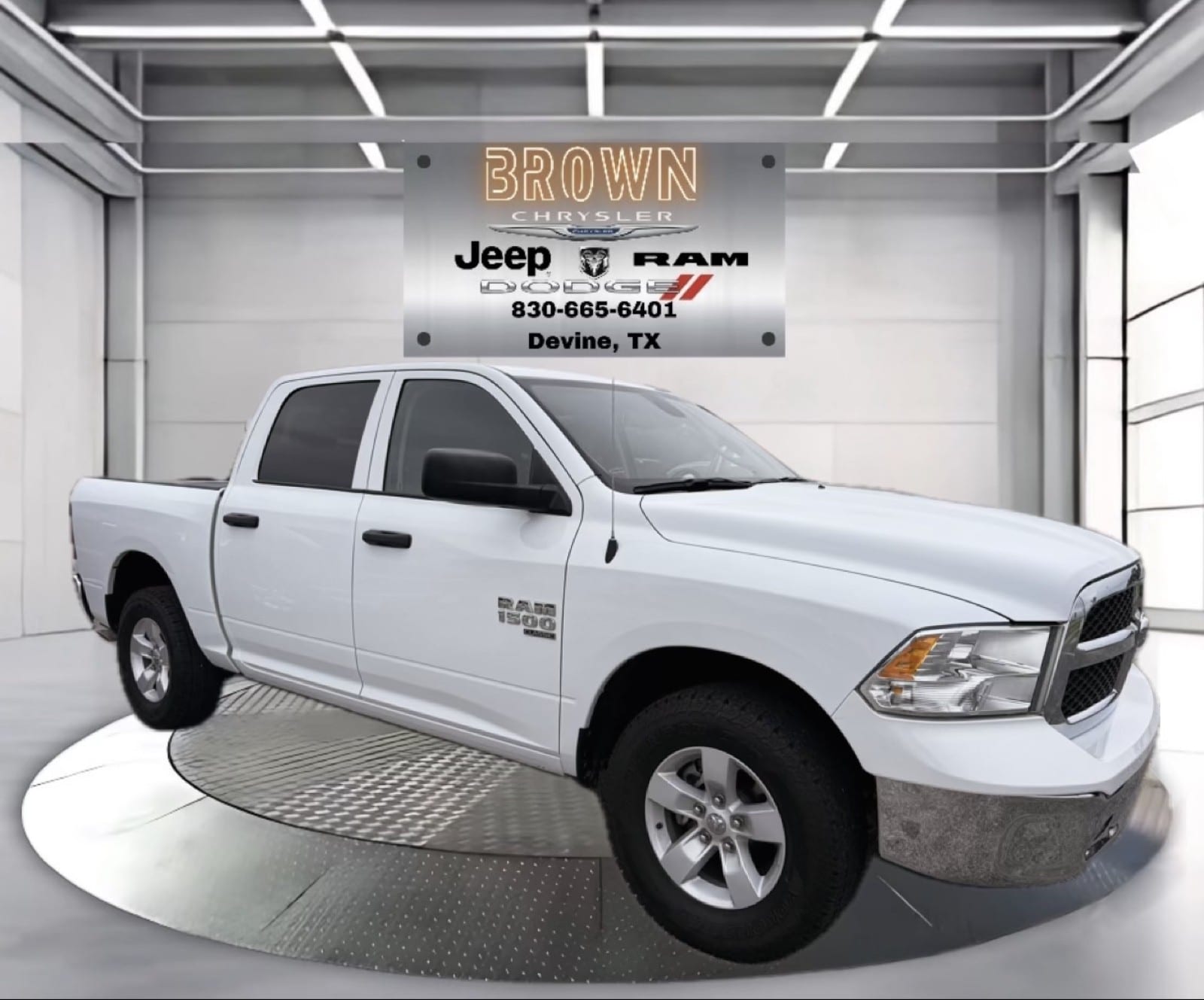 2023 RAM 1500 Classic SLT 4x4 Crew Cab 5'7's photo
