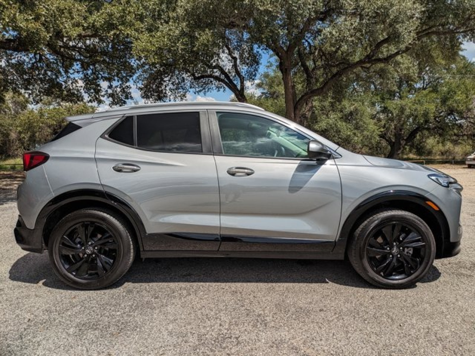 Used 2024 Buick Encore GX Sport Touring with VIN KL4AMESL3RB036404 for sale in Devine, TX