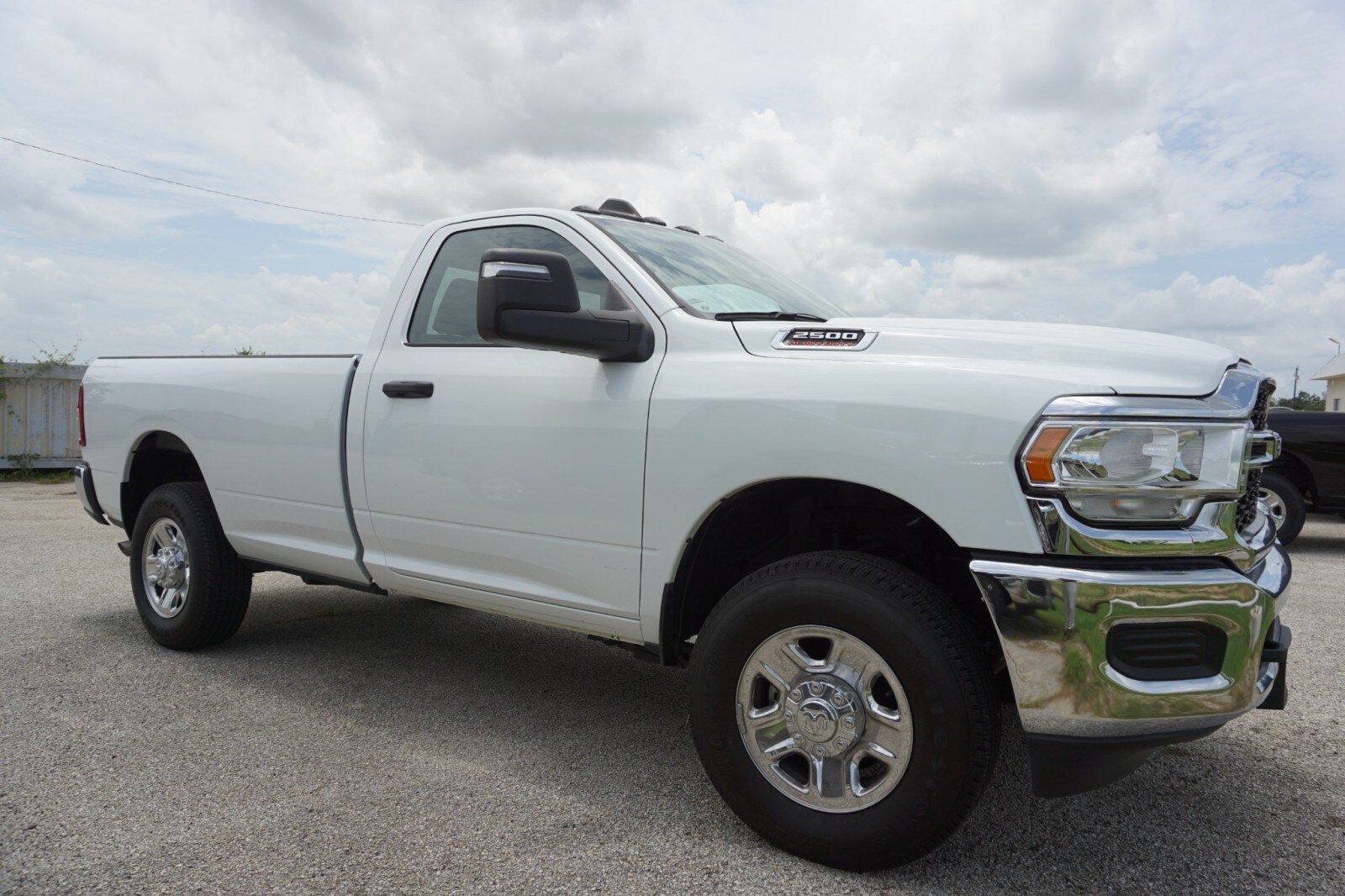 2024 Ram 2500 Tradesman photo 2