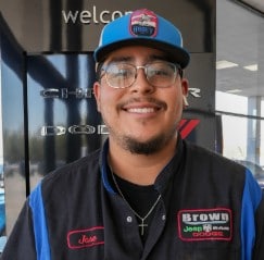 Staff member Jose Aragon from ID_2a11dd1e72e1