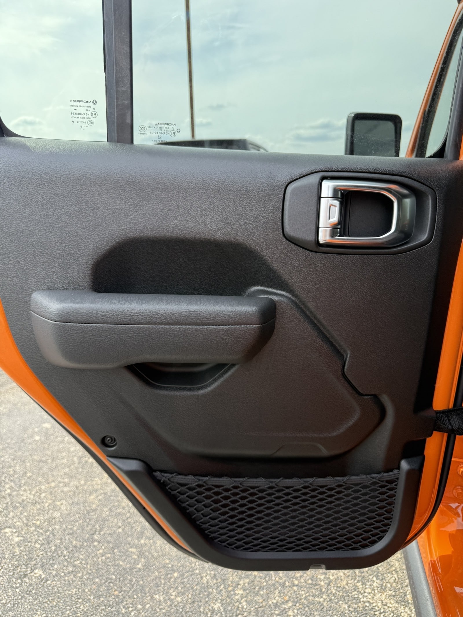2025 Jeep Wrangler 4-Door Willys - Photo 17