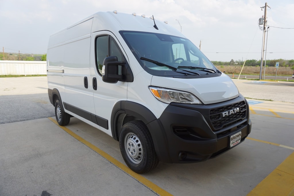 New 2025 Ram ProMaster PROMASTER 1500 TRADESMAN CARGO VAN HIGH ROOF 136' Cargo Van