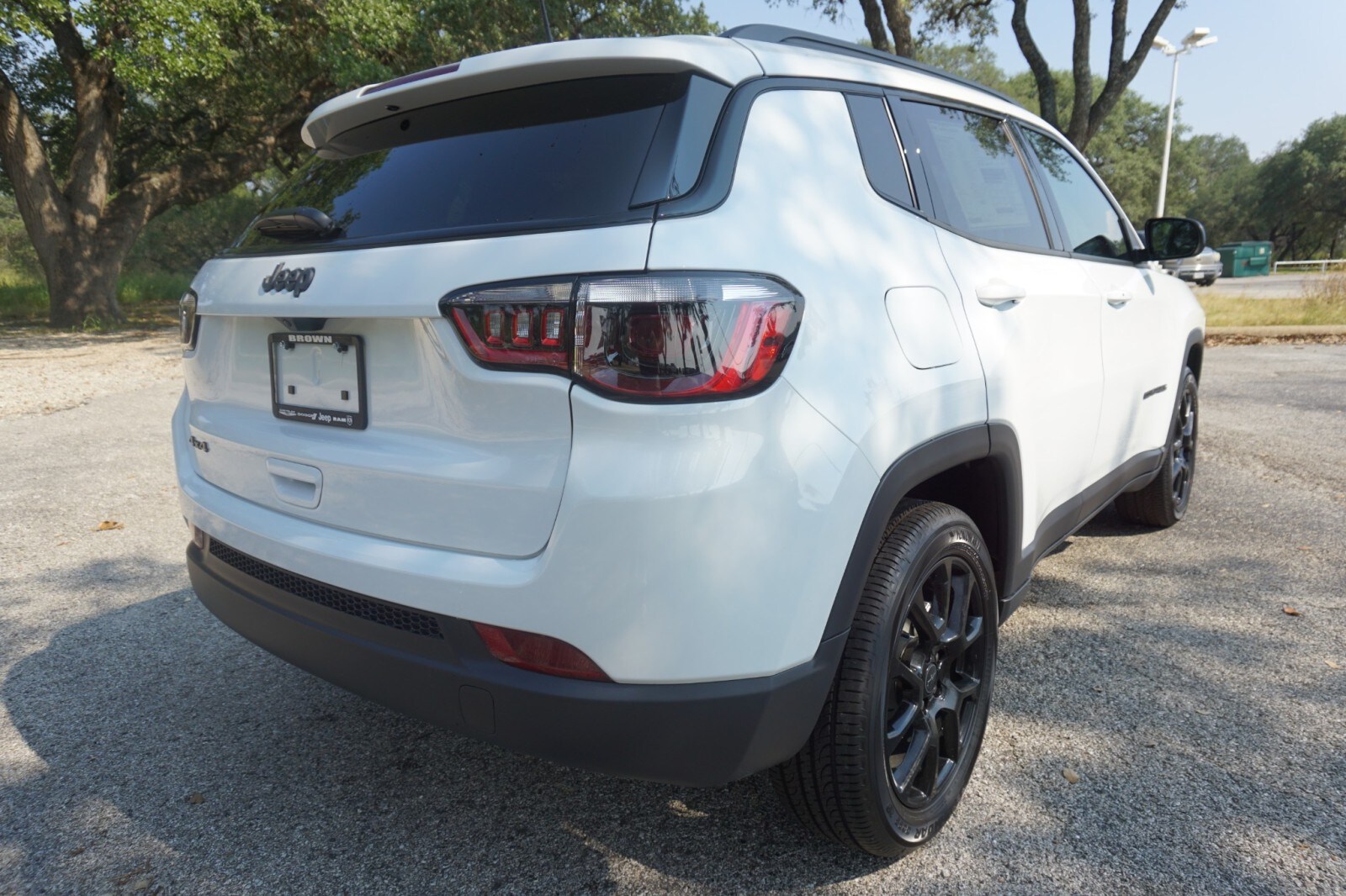 2025 Jeep Compass Latitude photo 4